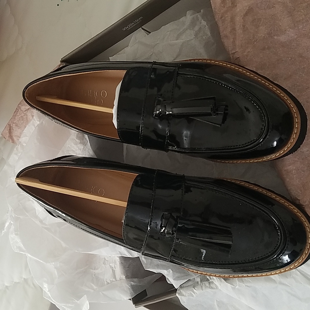 AMAZING Franco Sarto Patent Leather Loafers